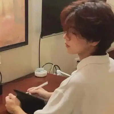 杨芷晴